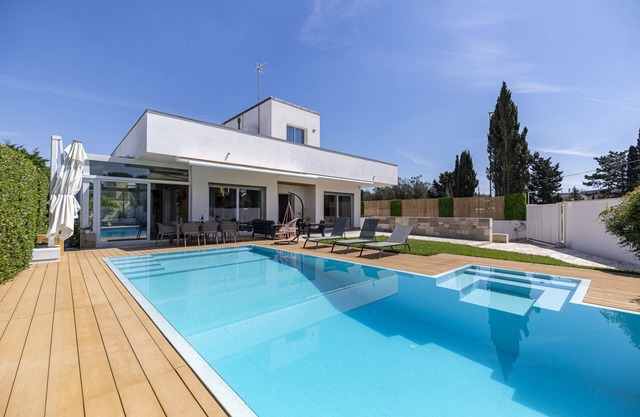 Brand new villa with exclusive swimming pool in Lecce.
