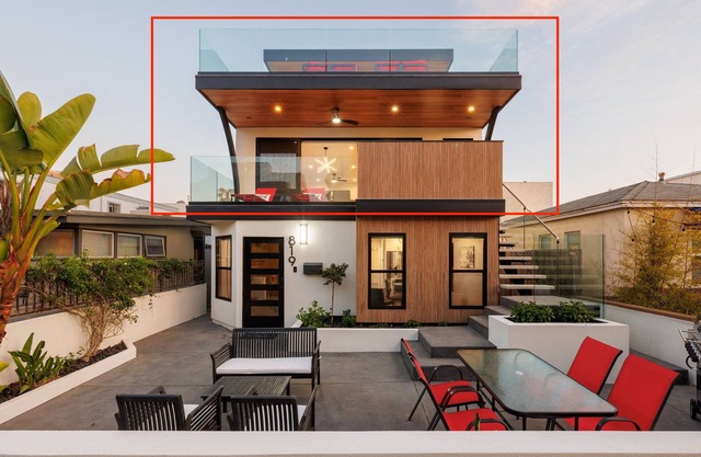 Brand New w/ Luxury Amenities | AC | Fire Pit | Walk to Beach, Bay, Shops, Eateries