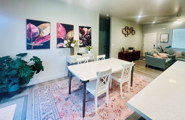 Brand Spankin' New 4 bedroom home Sleeps 8 Pet friendly