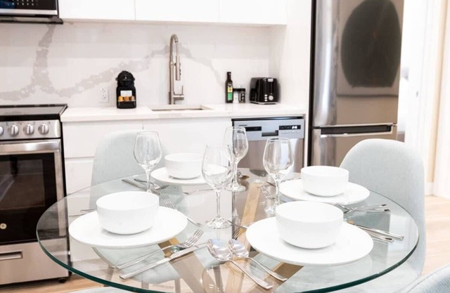 *BrandNew* 2BR+SofaBed w/Roof Top in MTL-210