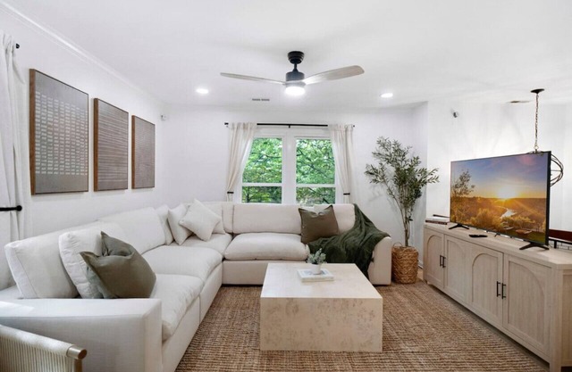 Brandyapple Retreat by Rather Be Properties