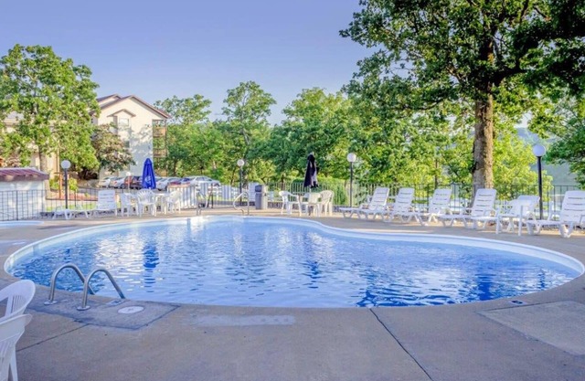 In der Nähe von Silver Dollar City Seeblick / Zugang Aussen Pool Kostenloses WLAN (RCKLN2)