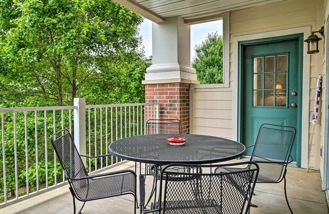 Branson Condo w/ Balcony, 3 Miles to Downtown