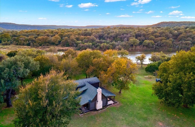 Brazos Riverfront Cabin - Near PK Lake & Rocker B Ranch!