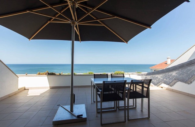 Desayuno con vista al mar