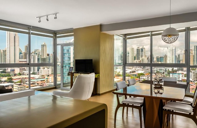 Breath-taking Apartment - PH Quartier Del Mar