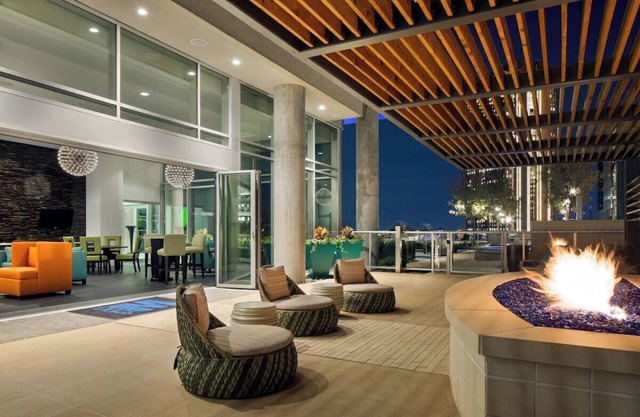 Breathtaking high-rise on McKinney Ave