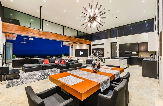 Breathtaking luxury meets nature With amazing Ocean and Jungle view