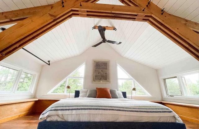 Breathtaking Nature Cabin 15 Min from Halifax