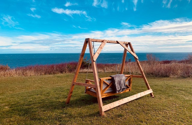 Breathtaking ocean views, calm and relaxation.