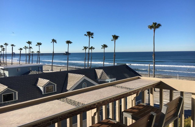 Atemberaubende Aussicht auf das Meer, Schritte zum Sand, Resort Like Complex