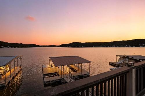 Breathtaking Views, Private Dock, Pure Relaxation