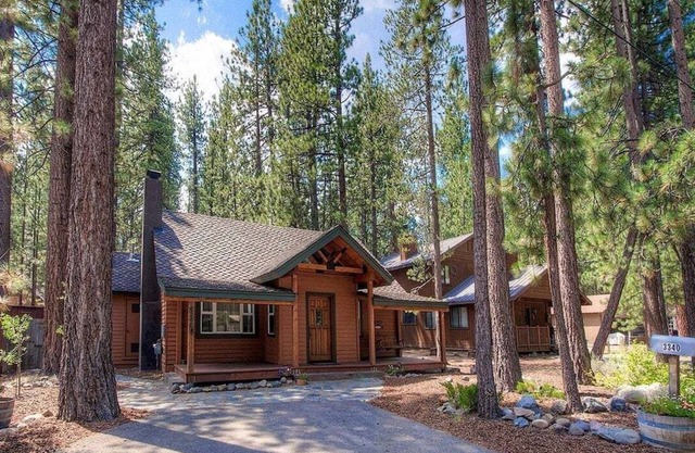 Classic Cabin, Eingezäunter Hof, BBQ, 2 Kamine, Deck, See in der Nähe (CYH0840)