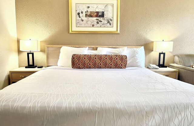 Brentwood Inn & Garden