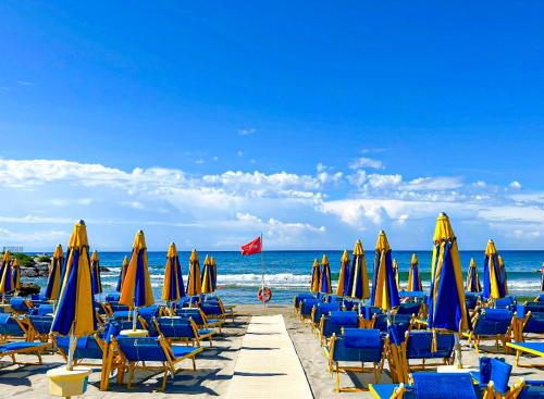 Brezza Marina - Spiaggia Privata Inclusa con Alloggio