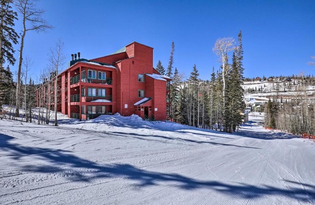 Brian Head Ski-InandSki-Out Condo with Resort Perks!