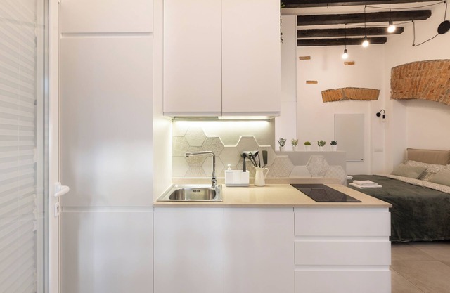 Bricks & Beams Studio Apartment in the Key area of Milan