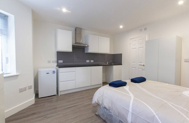 Bridge Road - Room 1b