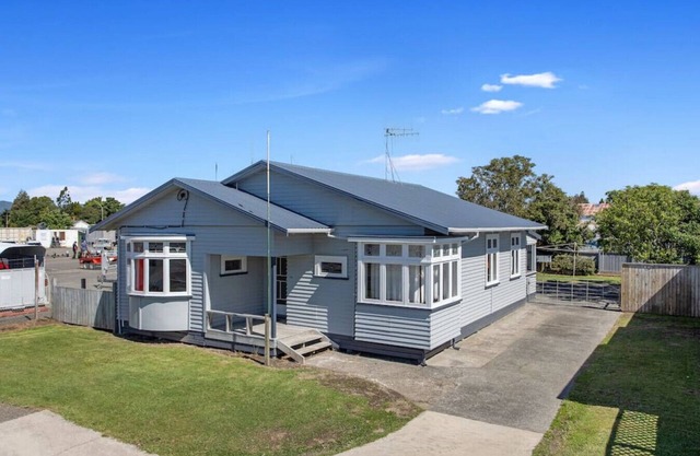 Bridge Street Home - Mid Term Rental Options