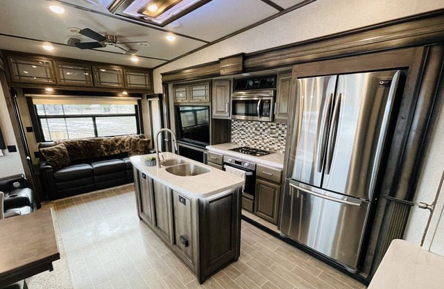 Bridger Basecamper 2