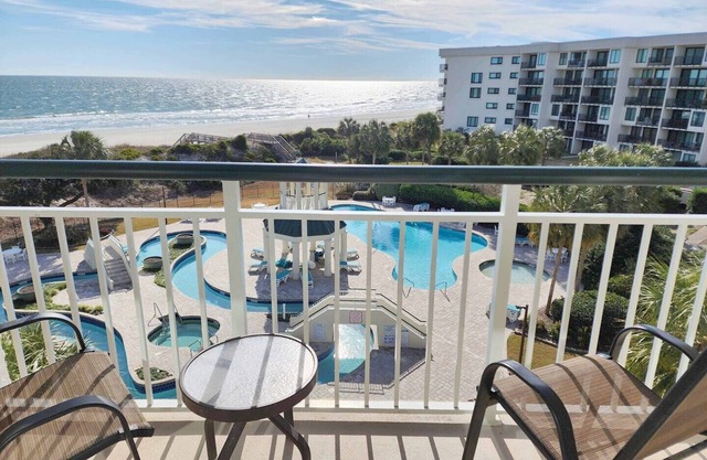 Bridgewater 414 - Oceanfront w/ Lazy River! Nicely Furnished, 2 Bedroom, 2 Bath