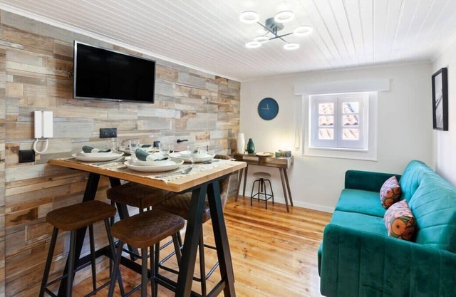 Modern & Bright One Bedroom Apartment in St. George's Castle