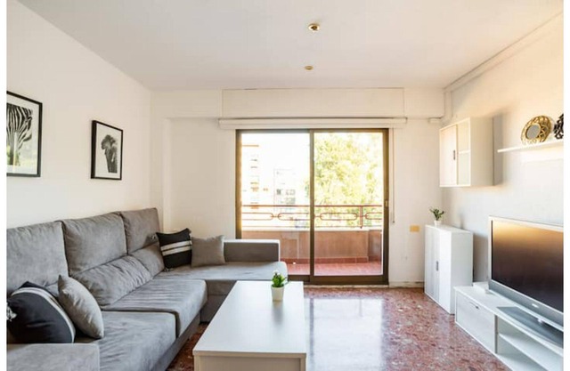 Bright and spacious apartment with terrace