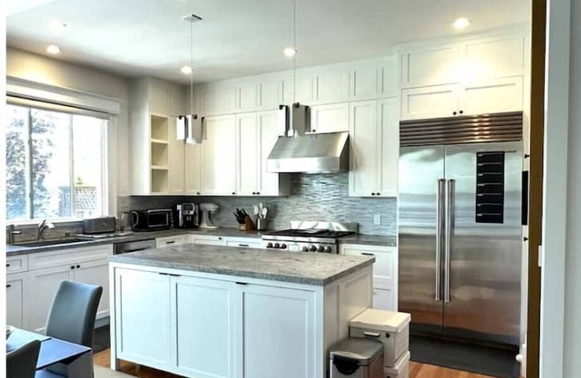 Bright and Airy home 4B/3.5 Bath near Presidio and GG Bridge