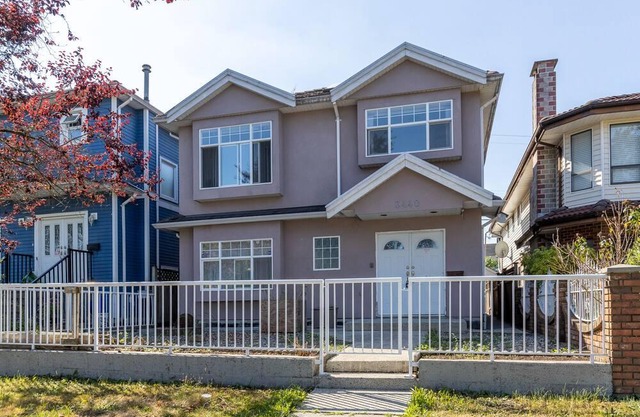 Bright and Beautiful 3 Bed/ 2 Bath - Vancouver