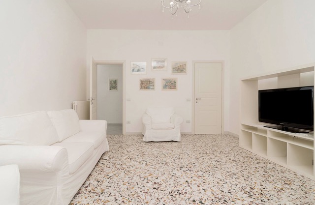 Bright and central apartment just minutes from Sorrento