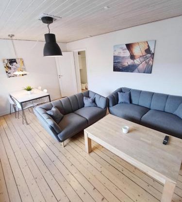 Bright and central city apartment near Aalborg Business School