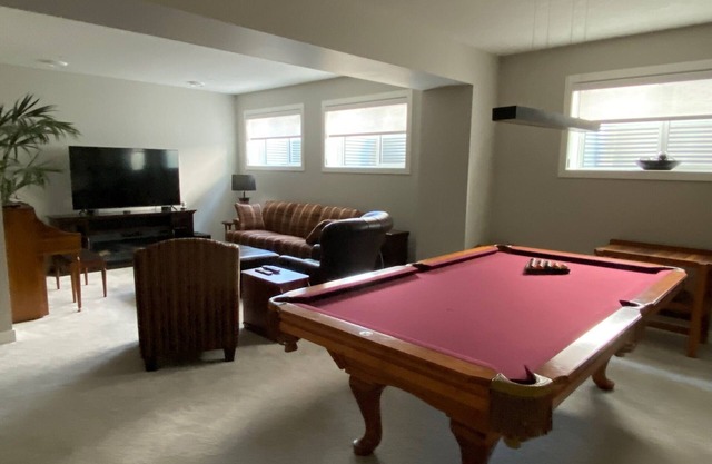 Bright and Spacious Basement Suite in Mahogany S.E. Calgary
