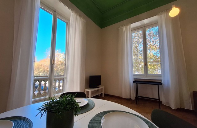 Bright and stylish apartment for your stay in Turin