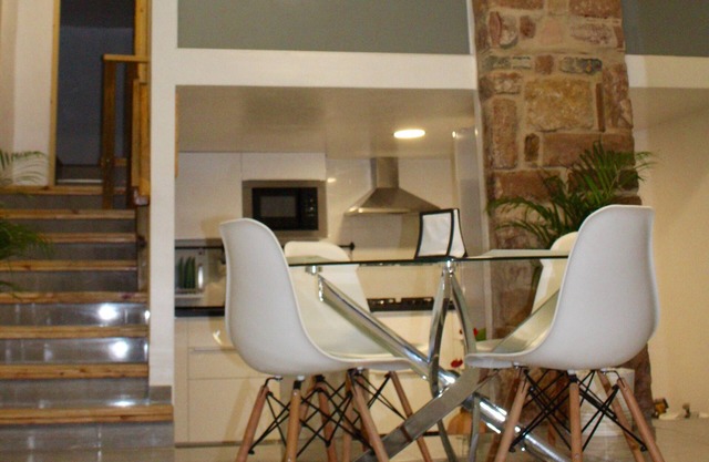 Helle Wohnung in der Nähe von Strand und Jachthafen mit Loft und sunroom