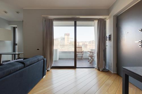 Bright apartment with balcony in Portello district