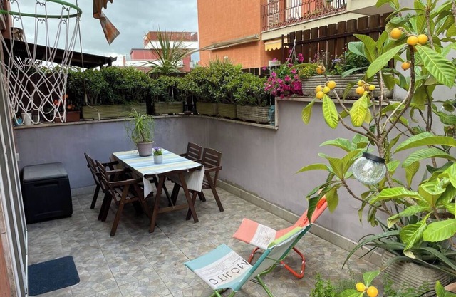 Bright apartment with garden