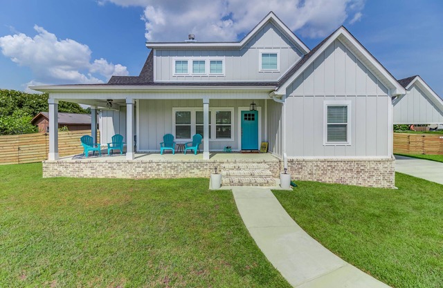 Bright beach house steps from the sand & memories