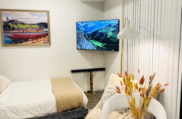 Bright & Cozy 1 Bedroom Retreat