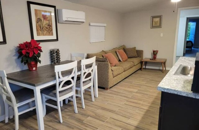 Bright Cozy 2br-1ba Guesthouse