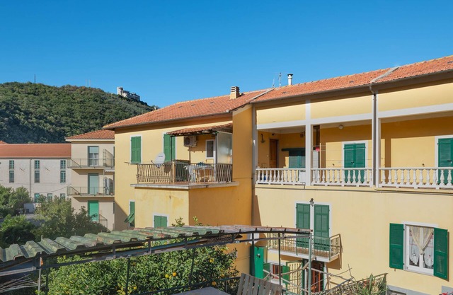 Bright Finalborgo Apartment - BBQ, Bike Storage, Garden