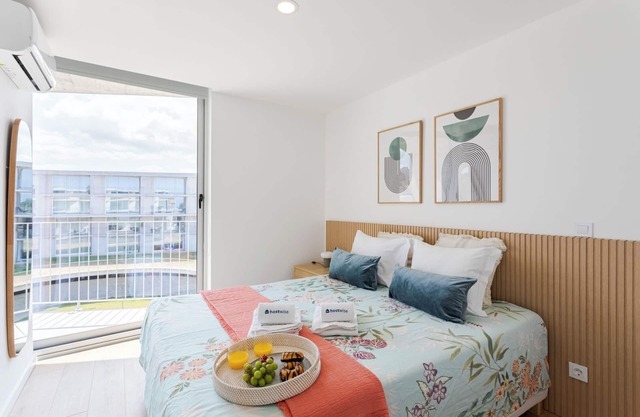 Bright Flat with Balcony and Garage by HostWise