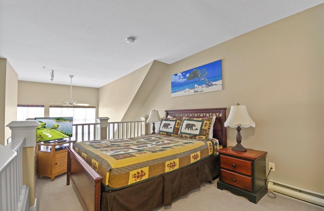 Bright Loft With Courtyard View - 318