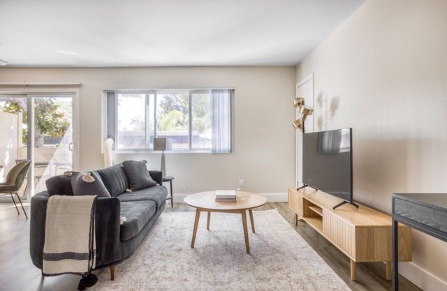 Bright Marina Del Rey 1BR w/ Gym & BBQ, nr Venice Beach, by Blueground
