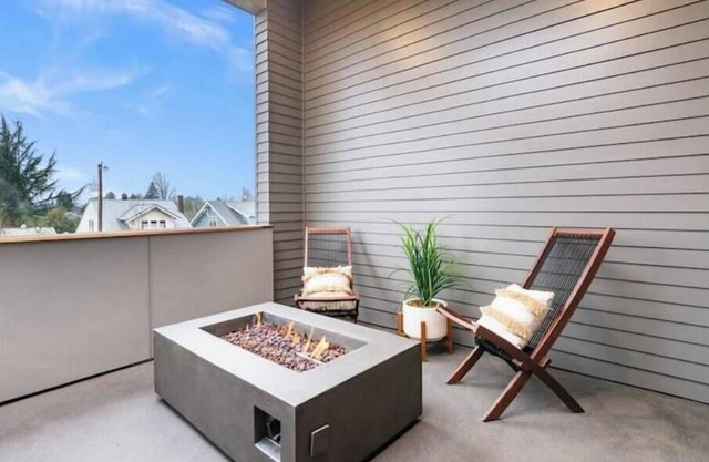 Bright + Modern Division Retreat