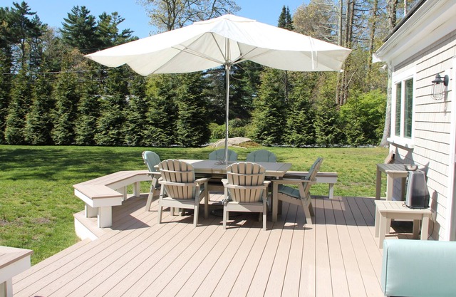 Bright, modern, quiet Marion guest house walking distance to ocean!