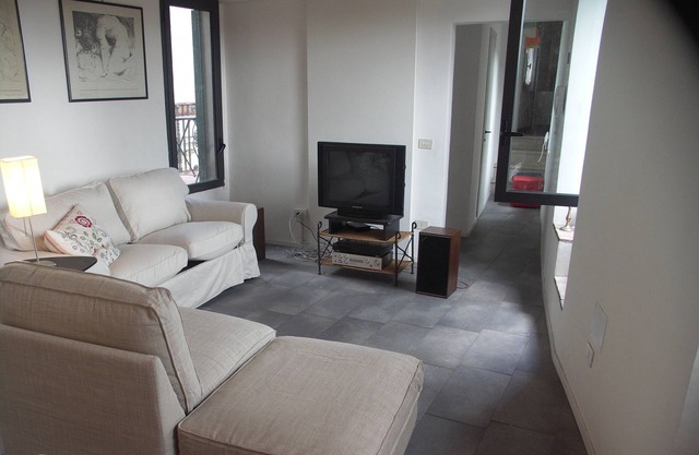 Helles Penthouse in der Ortschaft Sorano mit Terrasse und Talblick, Terme nur 4 km entfernt