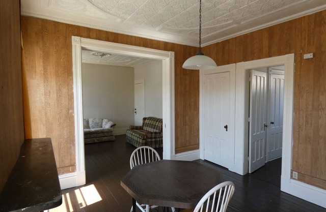 Bright, Quiet, and Ideal for Budget Minded Traveling Nurses & Professionals