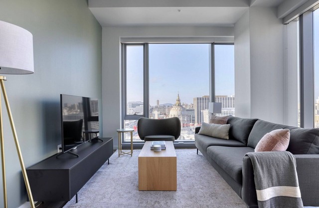 Bright Soma 2BR w/ Theater & Basketball, nr Tech Companies, by Blueground