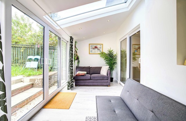 Bright & Spacious 3 Bedroom Home in Newcastle