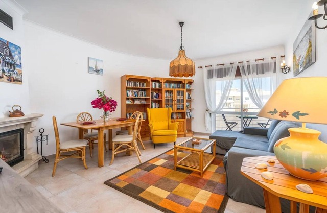 Bright, spacious apartment in central area of Lagos